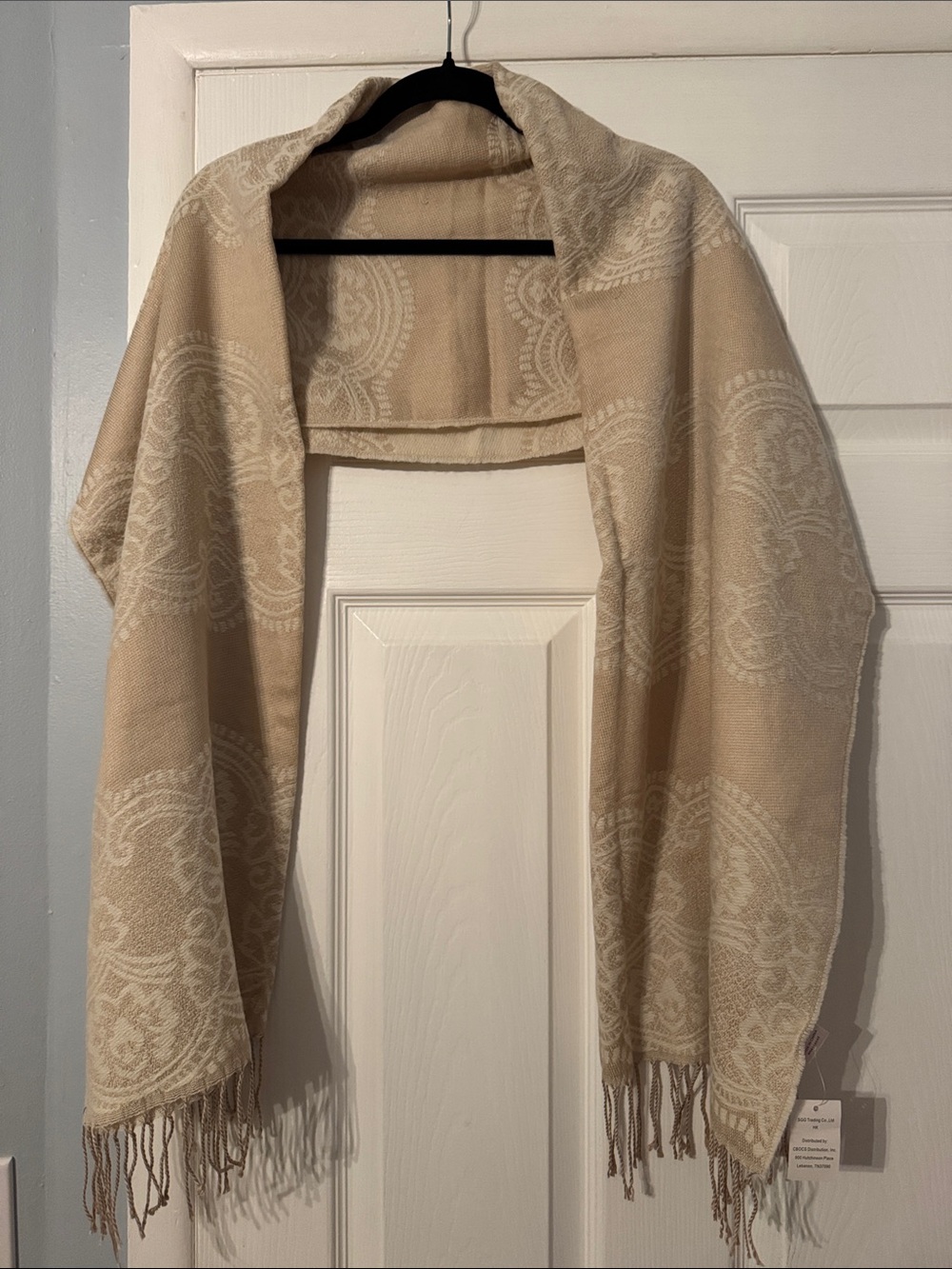 Beige and Ivory Paisley Fringe Scarf